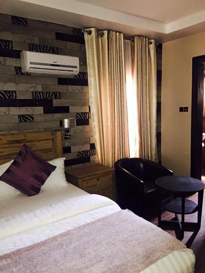 Villa Toscana Hotel And Suits Lagos Eksteriør bilde