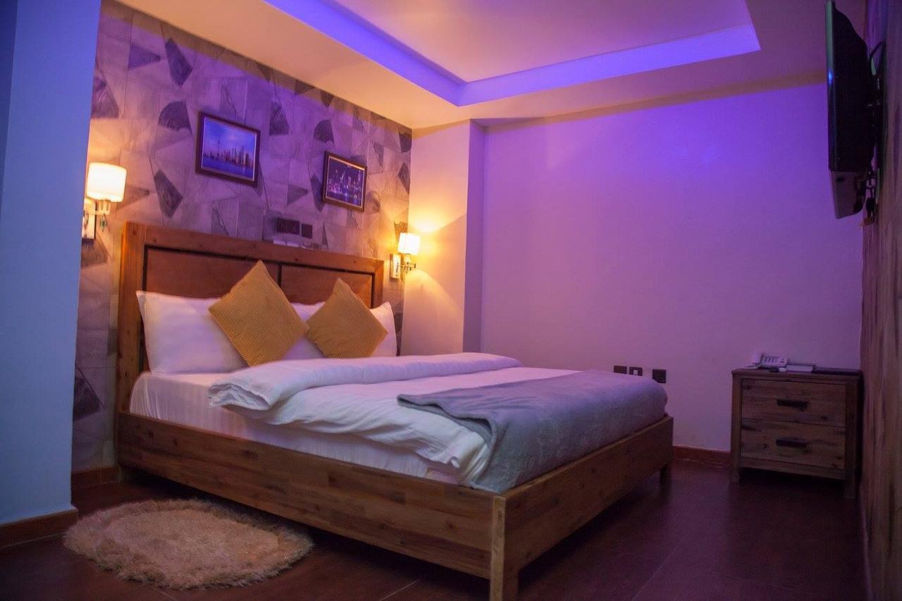 Villa Toscana Hotel And Suits Lagos Eksteriør bilde